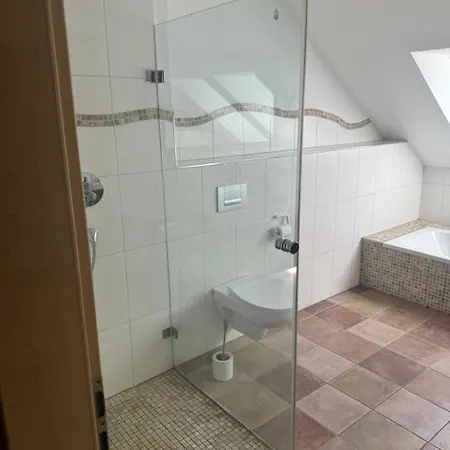 Monteurwohnung In Fuer 7 Personen *
