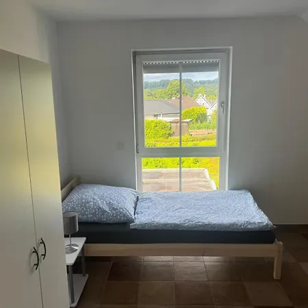Monteurwohnung In Fuer 7 Personen Lejlighed