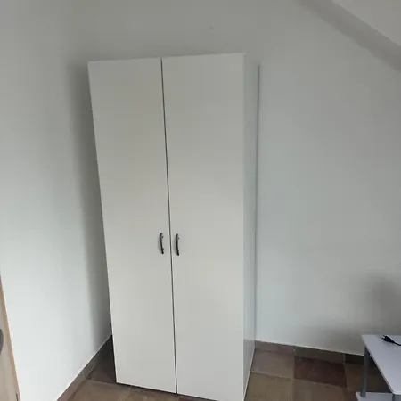 Monteurwohnung In Fuer 7 Personen * Windeck